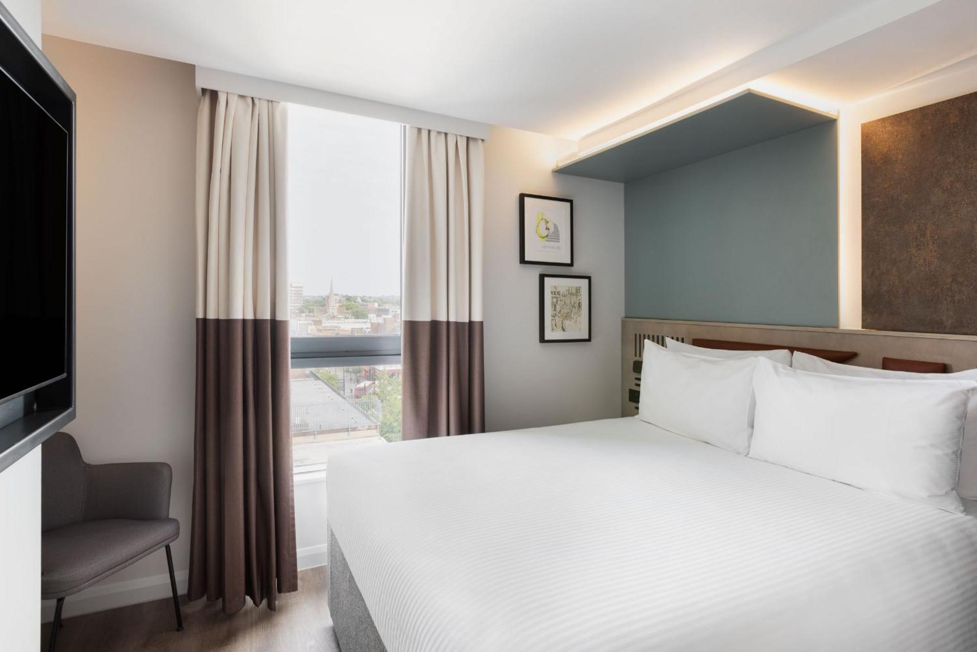 Spark By Hilton London Romford Kültér fotó