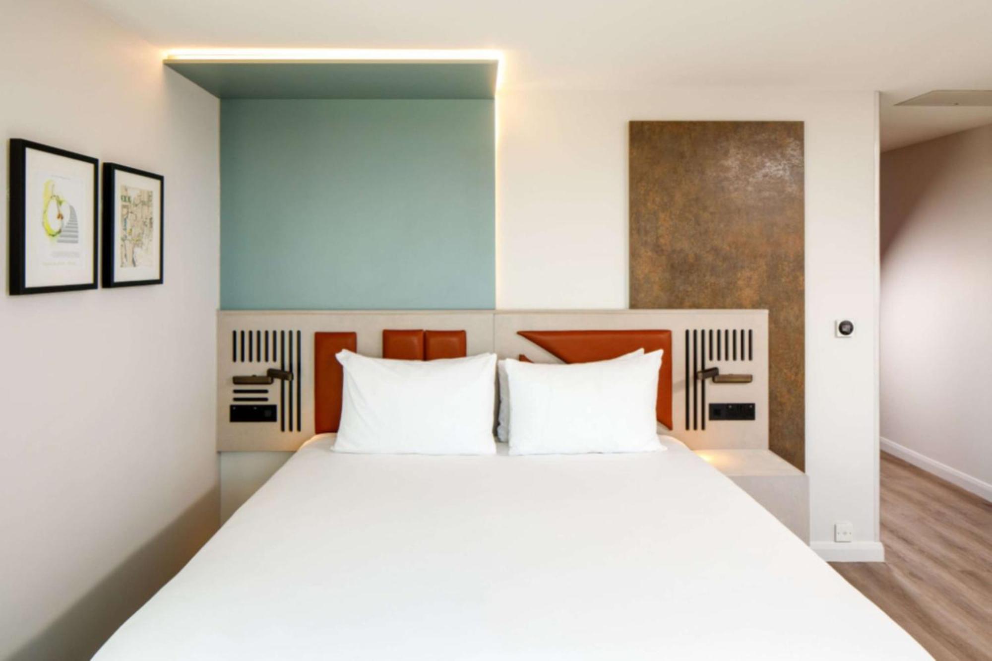 Spark By Hilton London Romford Kültér fotó