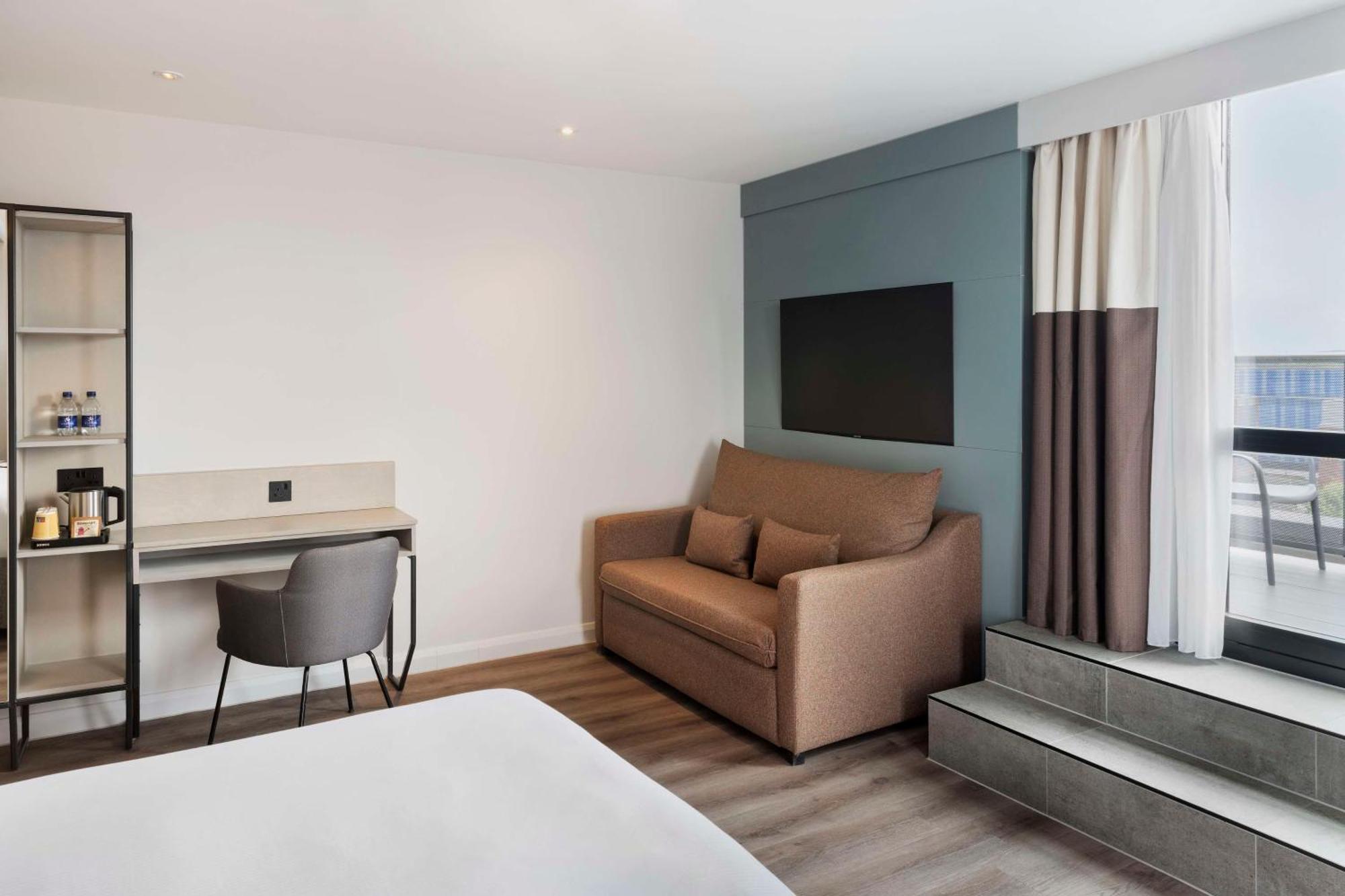 Spark By Hilton London Romford Kültér fotó