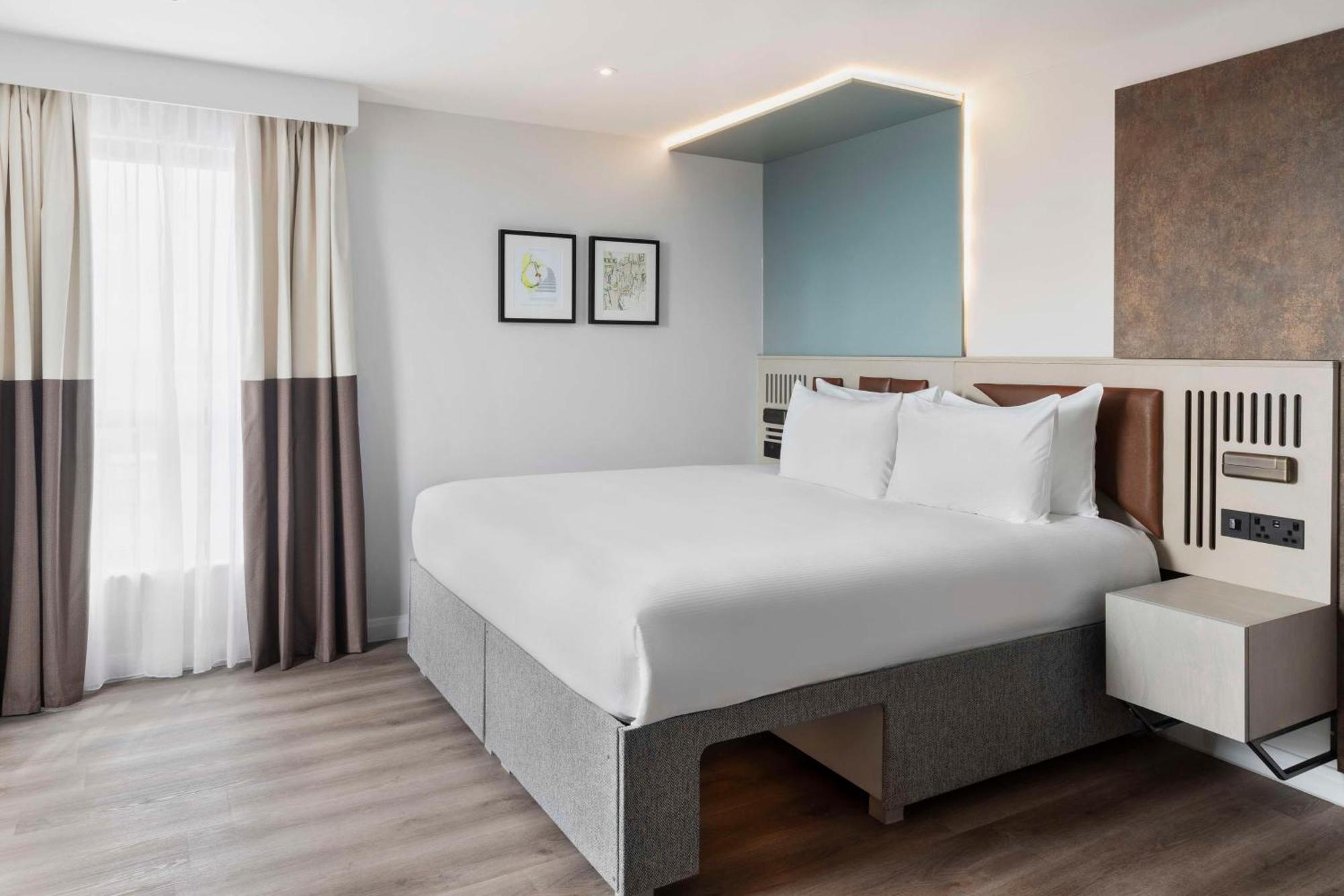 Spark By Hilton London Romford Kültér fotó