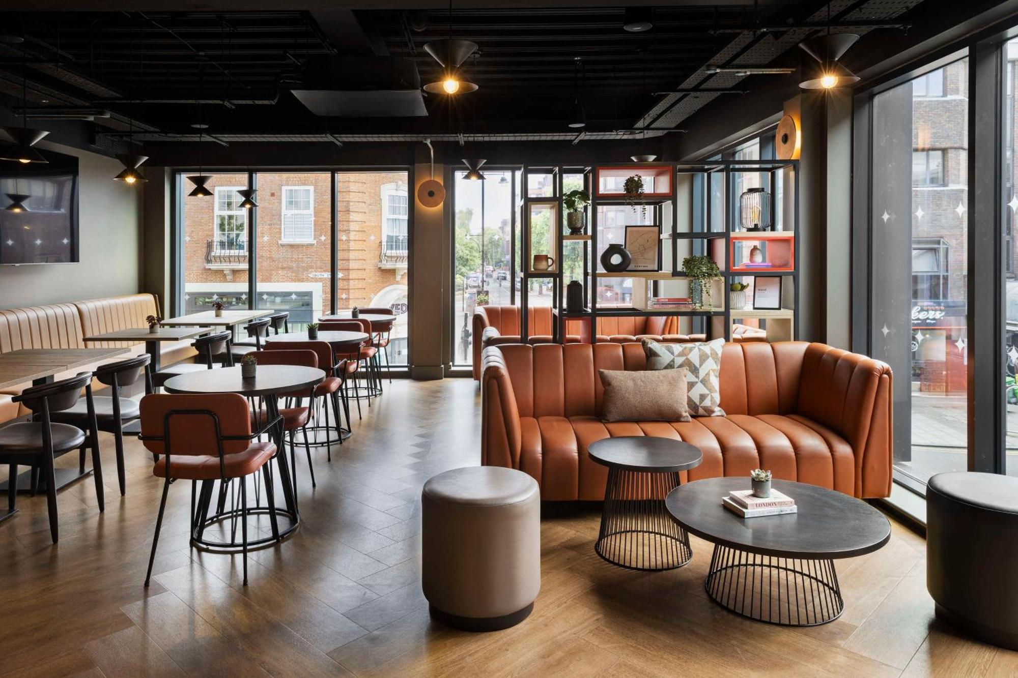 Spark By Hilton London Romford Kültér fotó